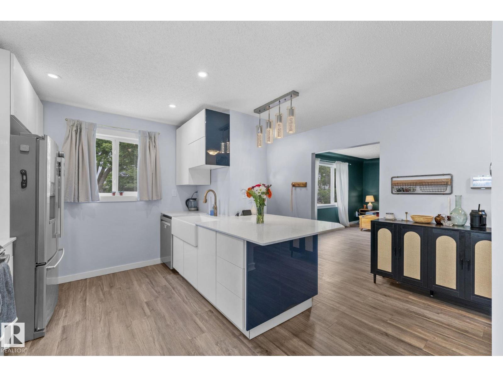 13631 122 AV NW - photo 5
