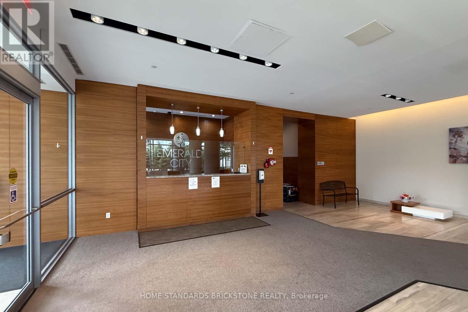 #1201 66 FOREST MANOR ROAD - 44