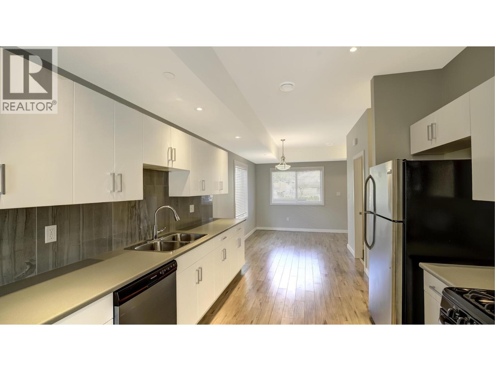 #101 551 Ellis Street - 5