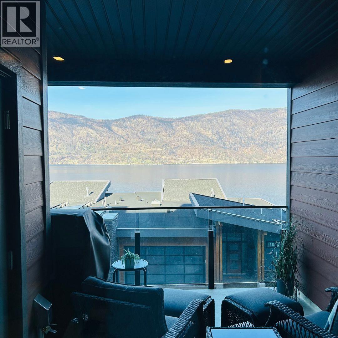 210 3475 Granite Close Close, Kelowna