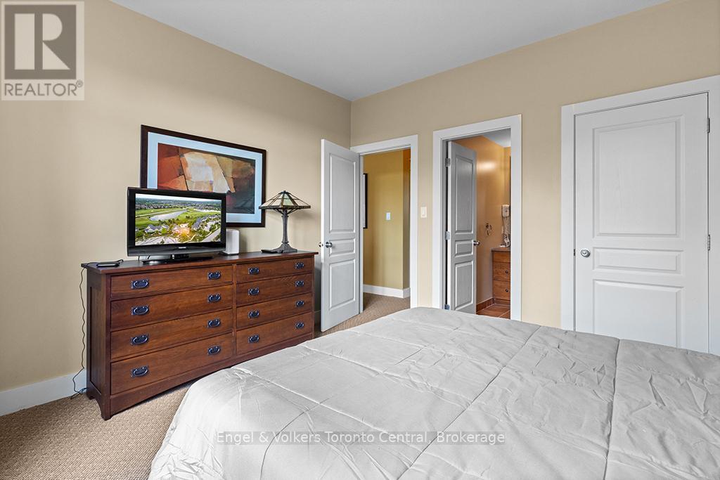 #122 125 FAIRWAY COURT - 28
