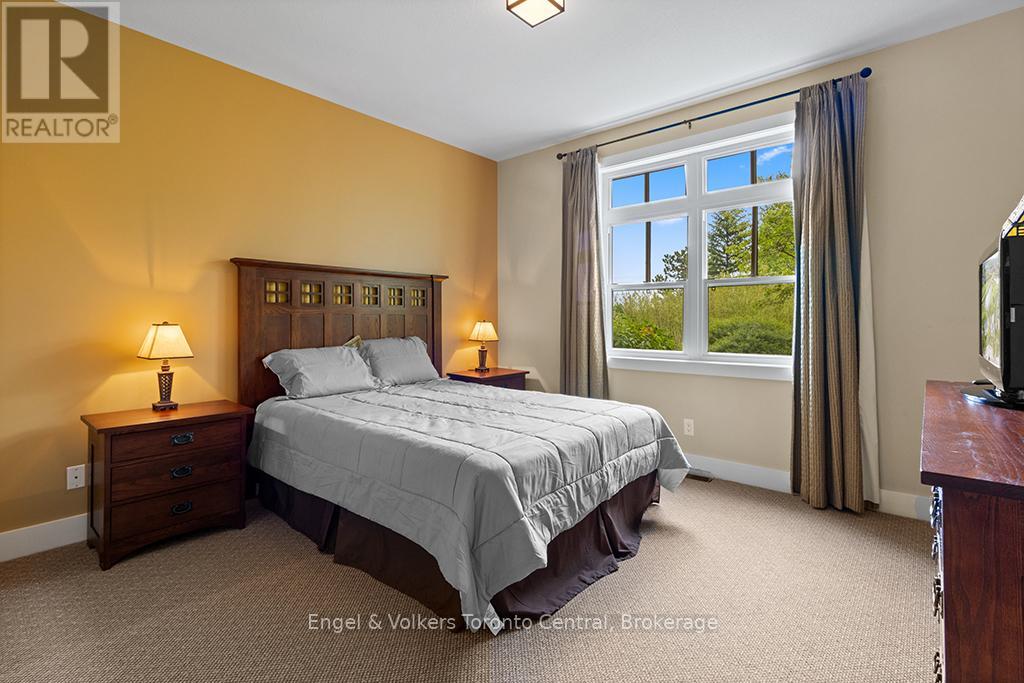 #122 125 FAIRWAY COURT - 26