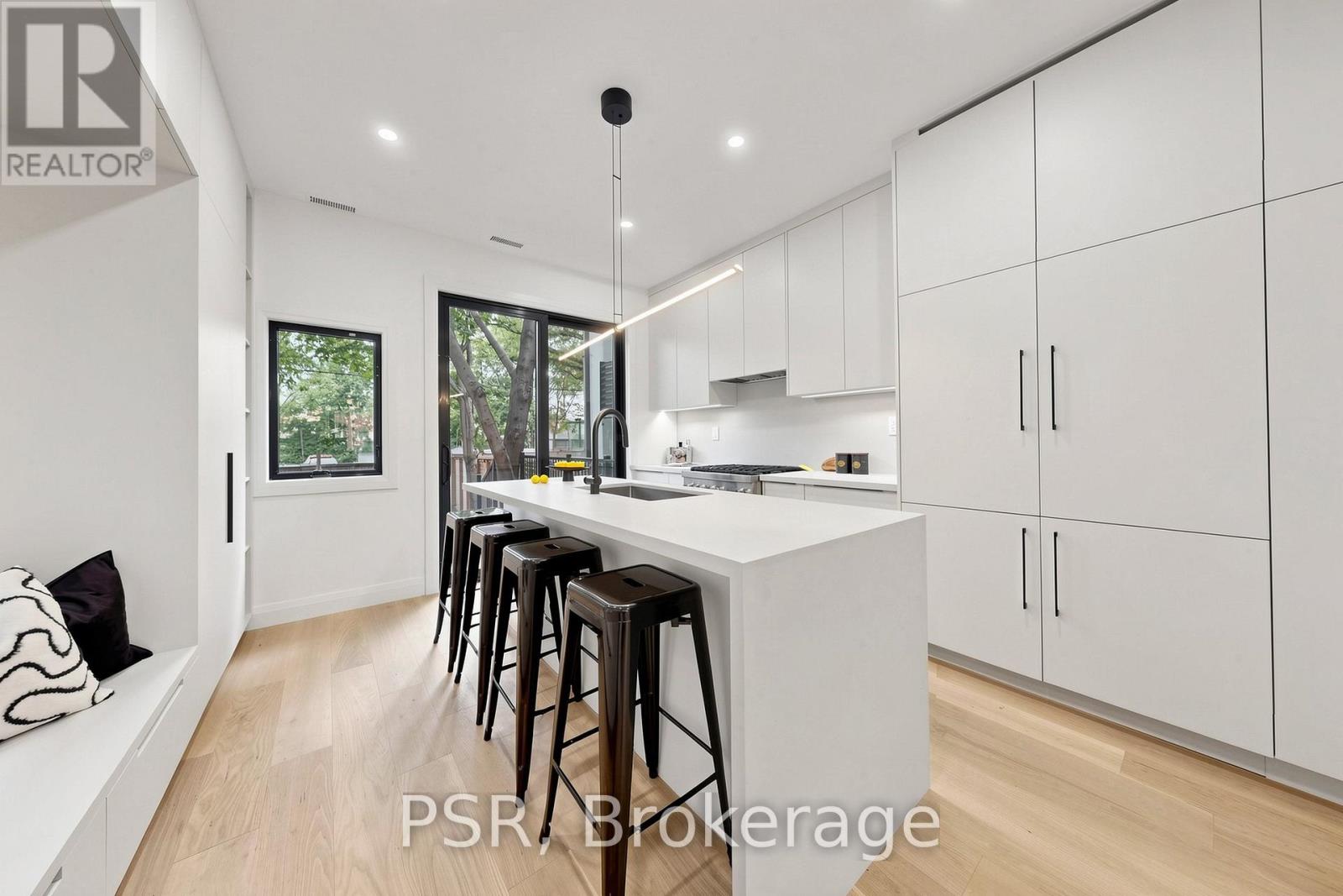 30 WINNIFRED AVENUE - 11