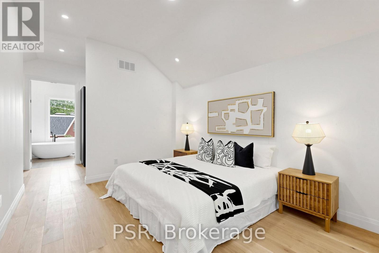 30 WINNIFRED AVENUE - 26