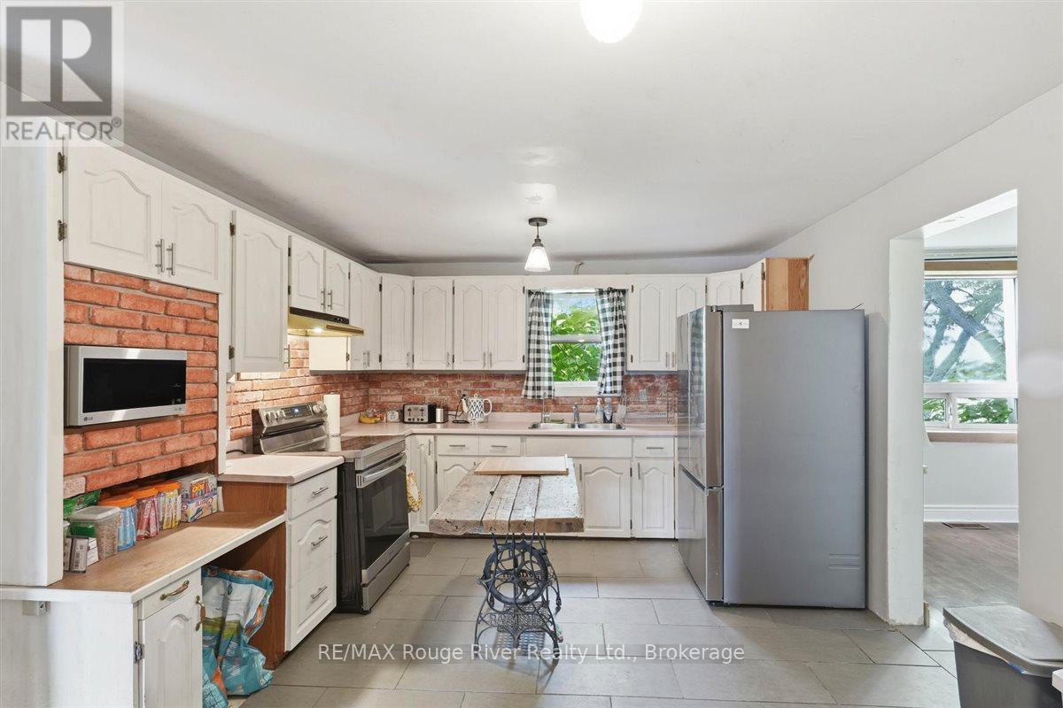 1562 MORGANSTON ROAD - 13