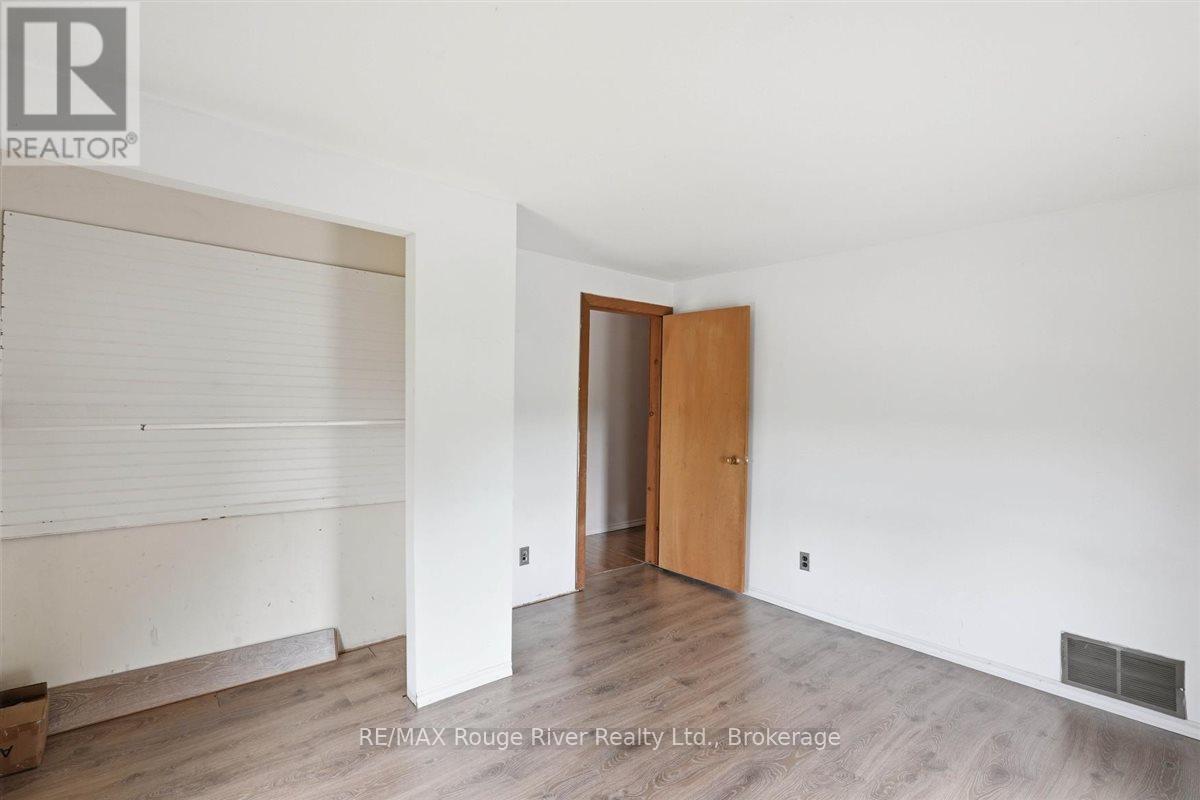 1562 MORGANSTON ROAD - 33