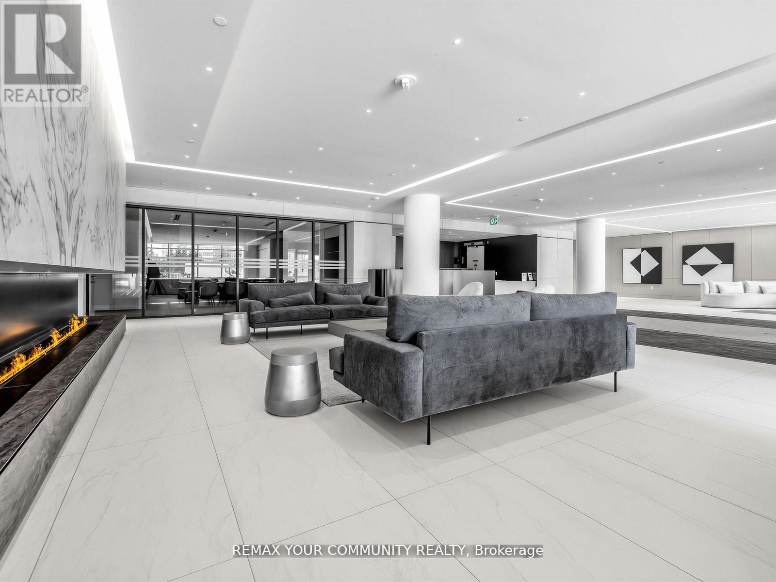 #1510 30 UPPER MALL WAY - 2