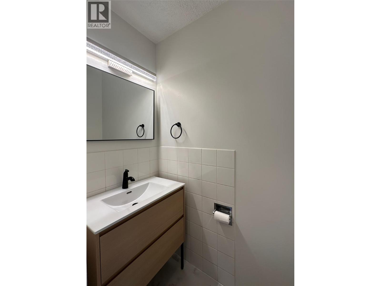 #14 2310 36 Street - 11
