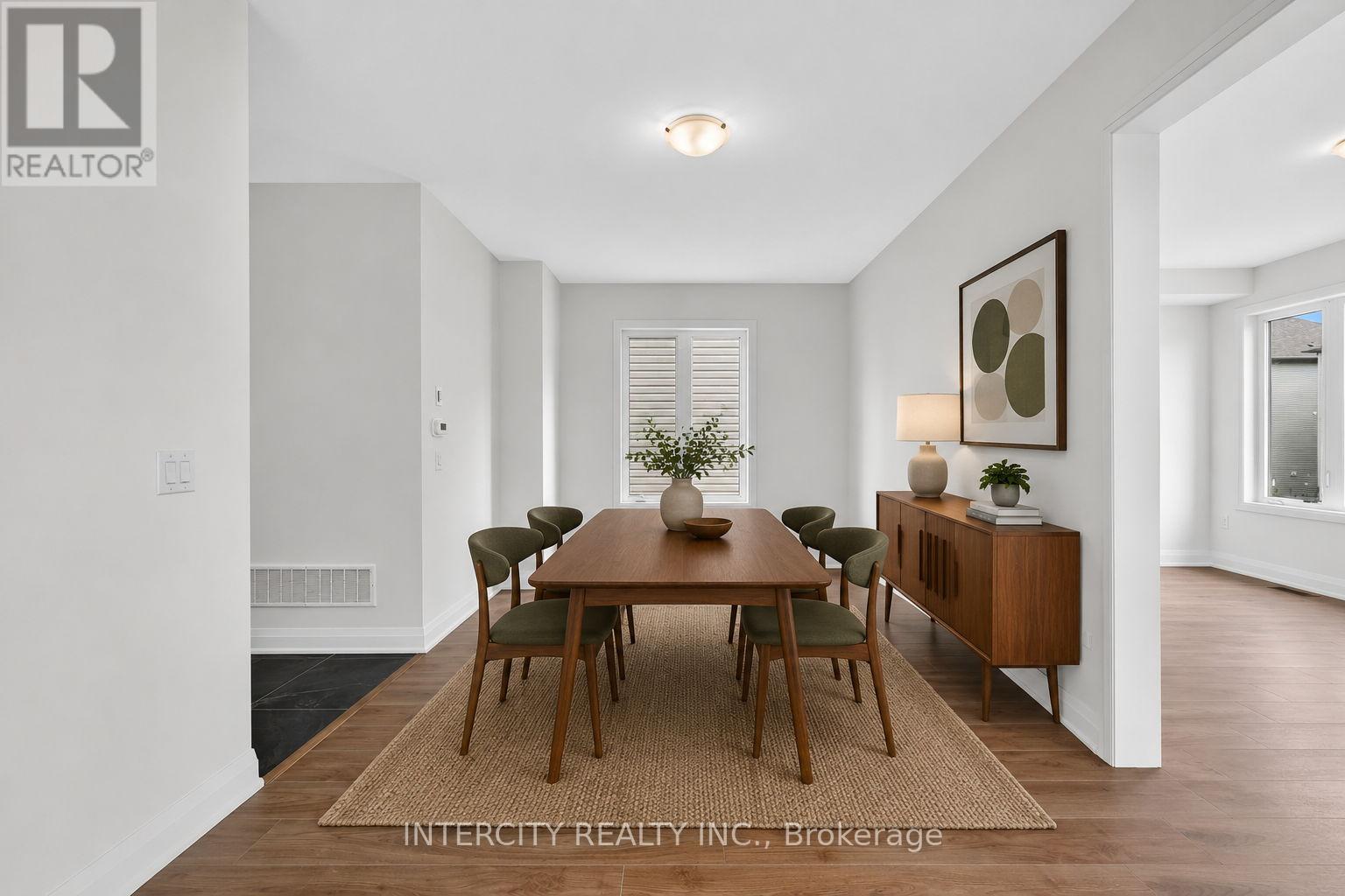 16 LEGACY CIRCLE - 18