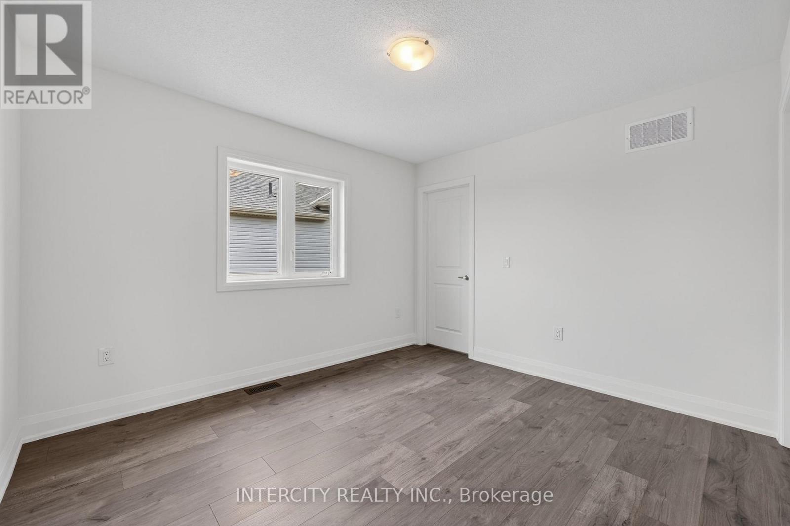 26 LEGACY CIRCLE - 35