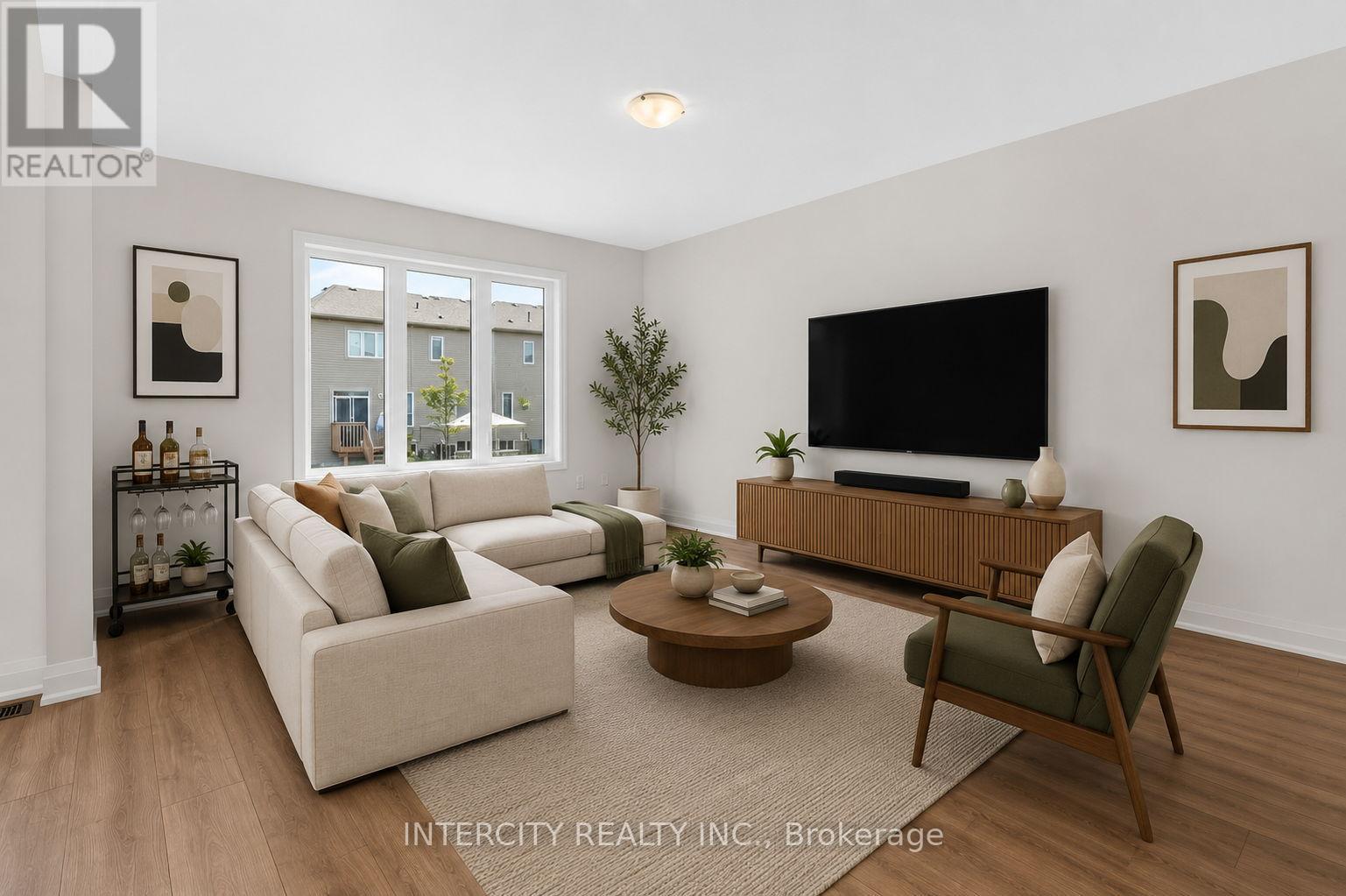 18 LEGACY CIRCLE - 16