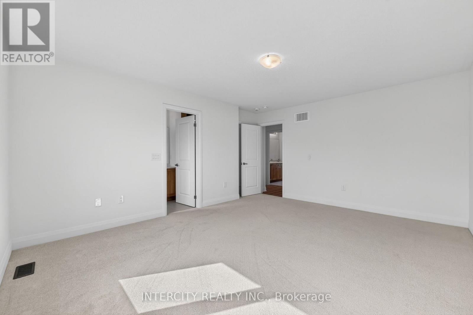 18 LEGACY CIRCLE - 24