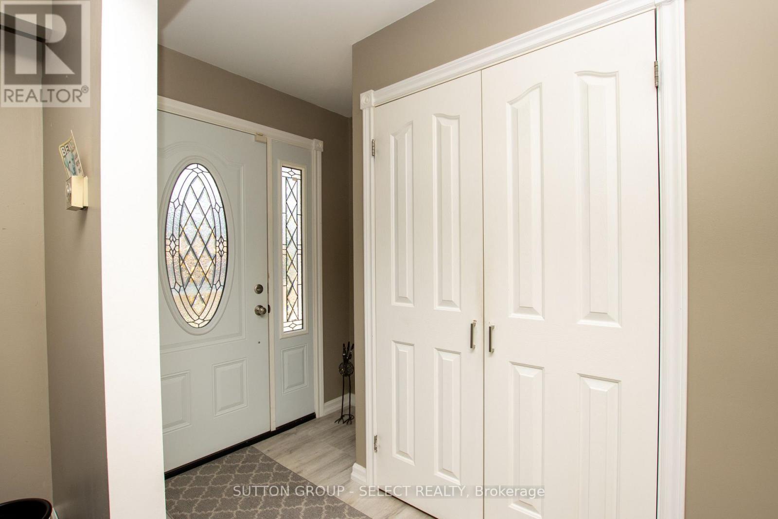 716 MONSARRAT AVENUE - 5