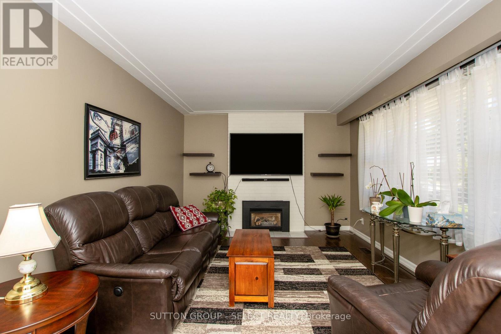 716 MONSARRAT AVENUE - 6