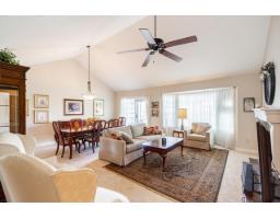 206 9109 154 Street, Surrey, BC V3R9G8 Photo 10