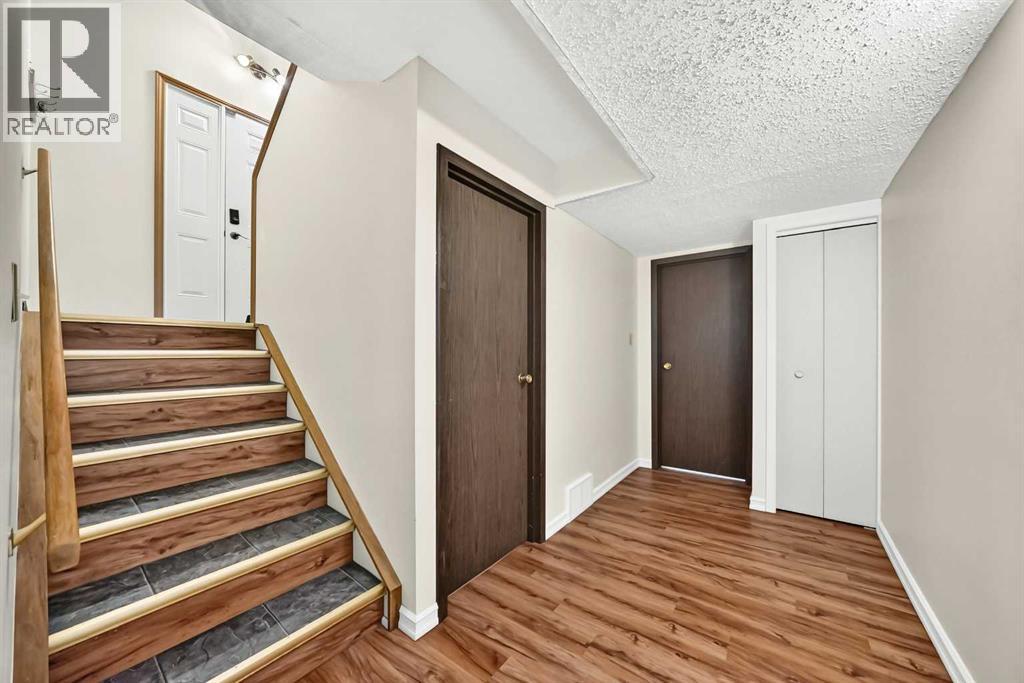 4331 72 Street NW — photo 15