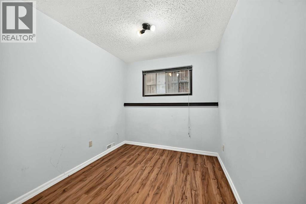 4331 72 Street NW — photo 18