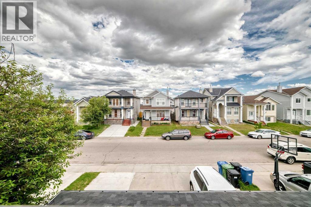 11 Taralake Way NE - 16