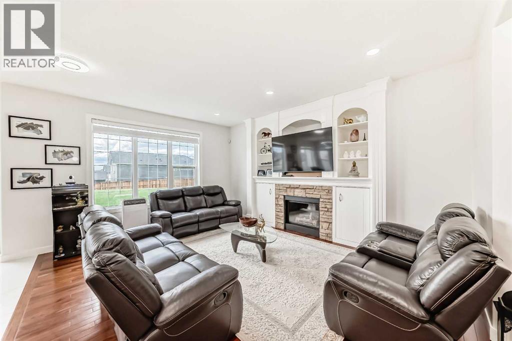 11 Taralake Way NE - 12