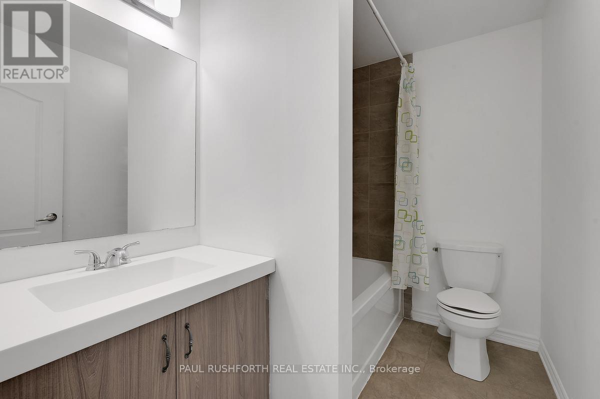 305 LAMARCHE AVENUE - 21
