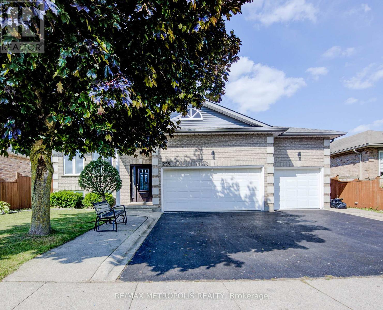 258 SAGINAW PARKWAY - 1