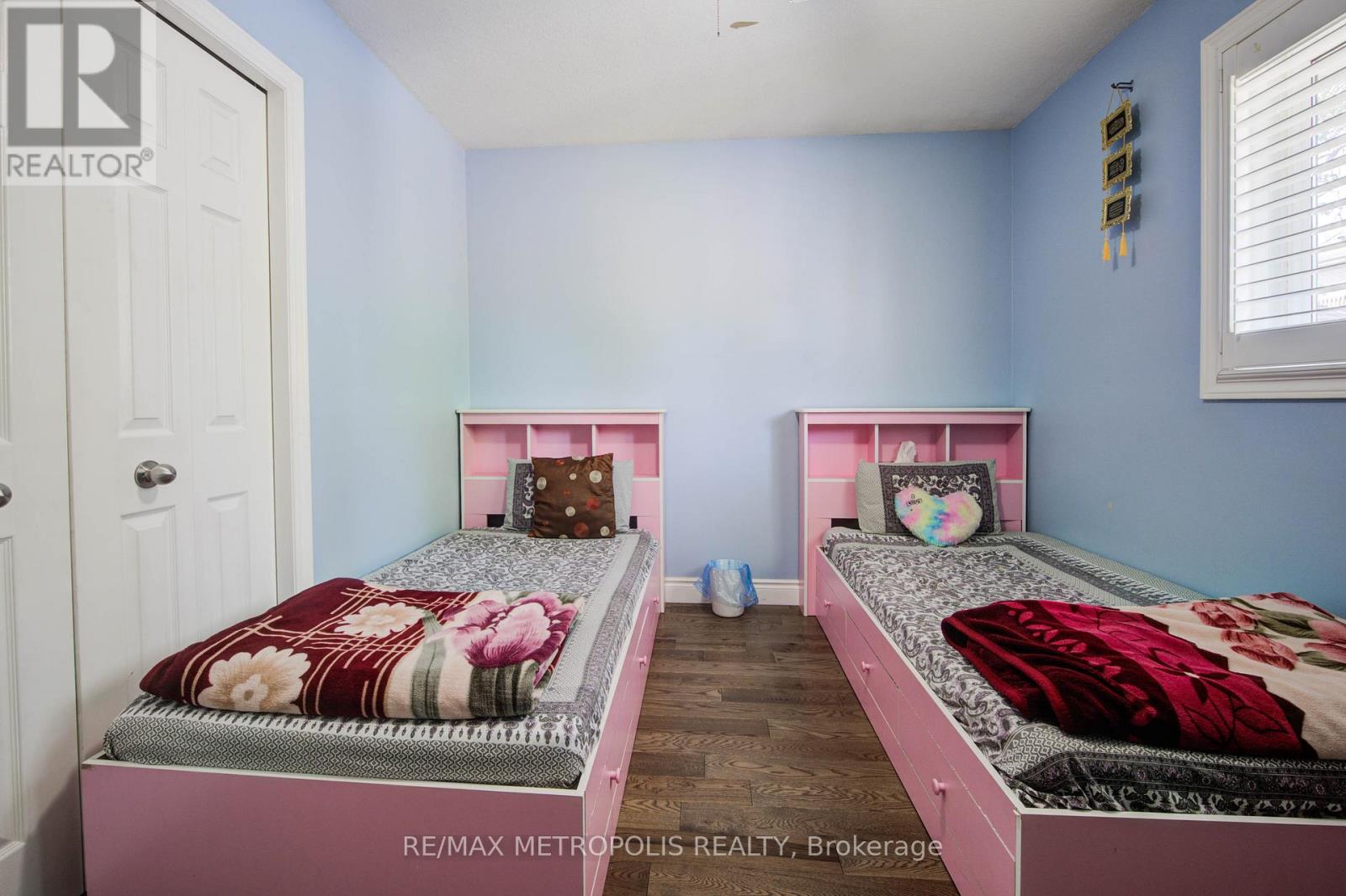 258 SAGINAW PARKWAY - 21