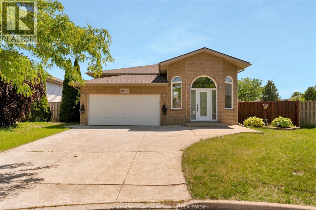 1078 TREVERTON - 1