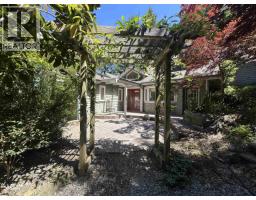 165 Ontario Place, Salt Spring Island, BC V8K2L5 Photo 6