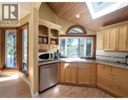 165 Ontario Place, Salt Spring Island, BC V8K2L5 Photo 11