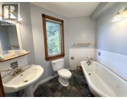 165 Ontario Place, Salt Spring Island, BC V8K2L5 Photo 25