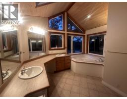 165 Ontario Place, Salt Spring Island, BC V8K2L5 Photo 40