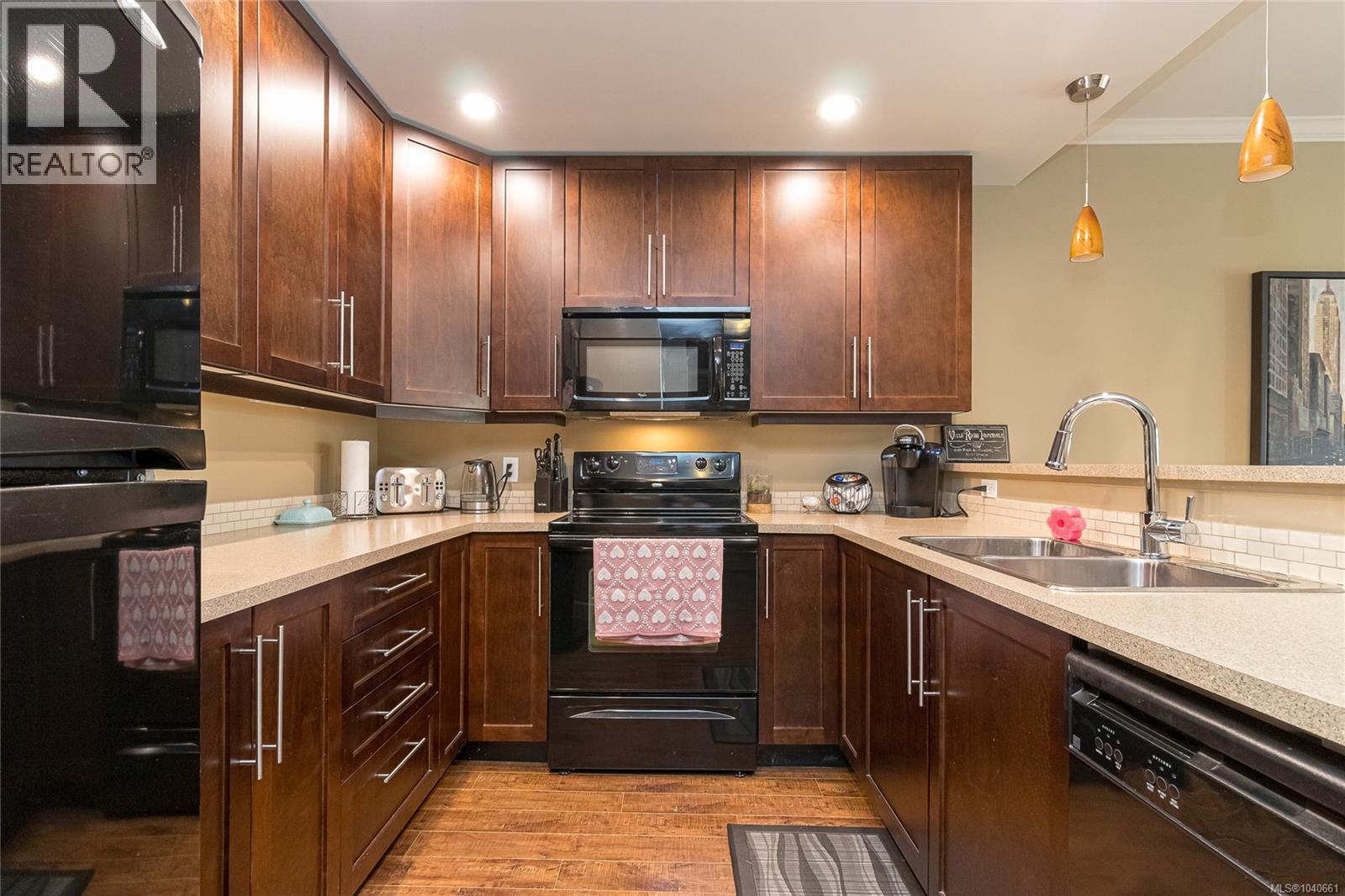 #303 2881 Peatt Rd - 12