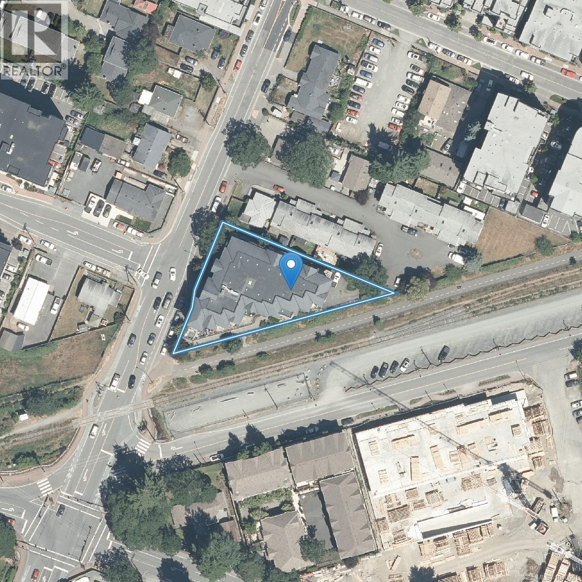 #303 2881 Peatt Rd - 26