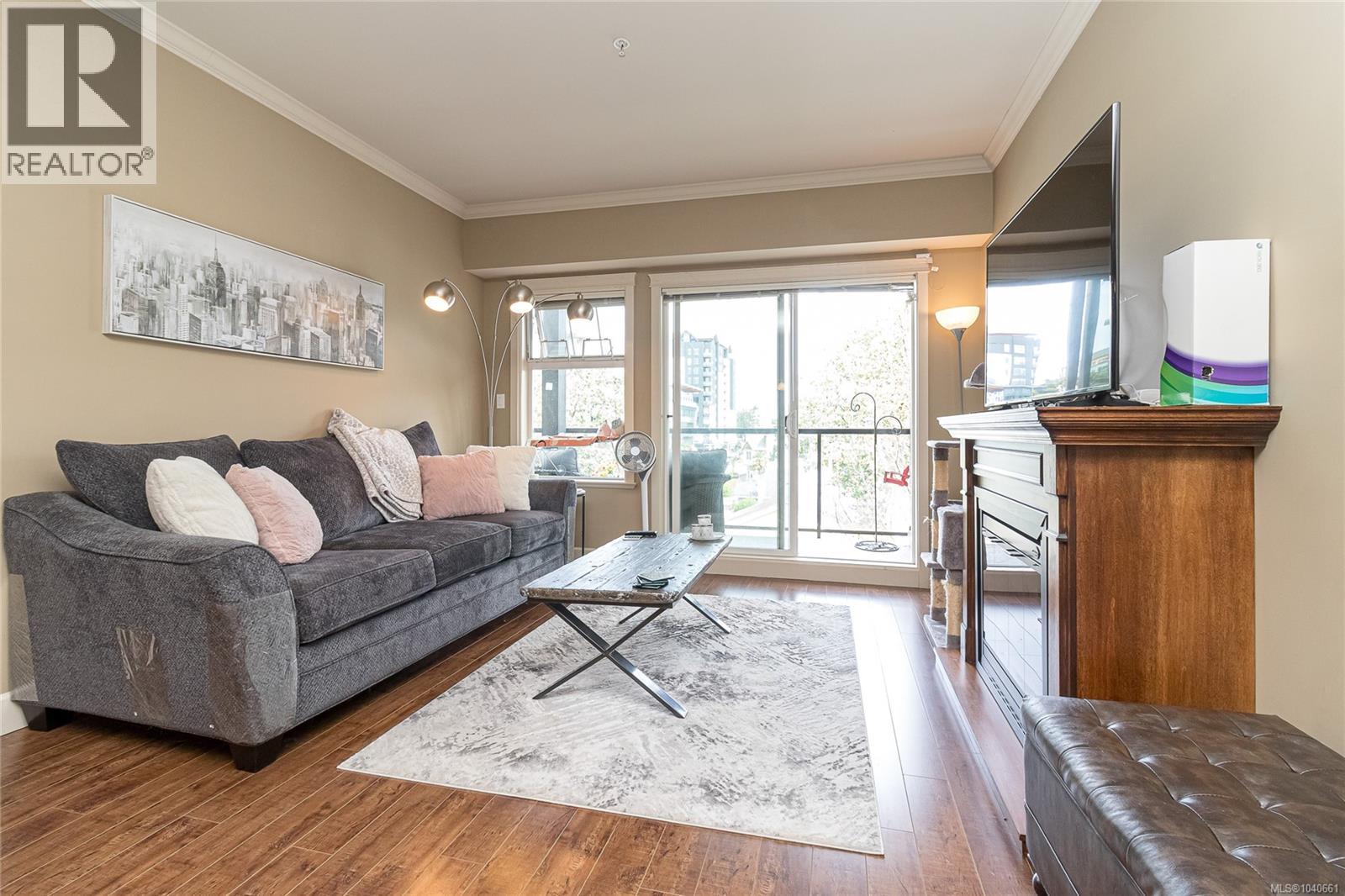 #303 2881 Peatt Rd - 7