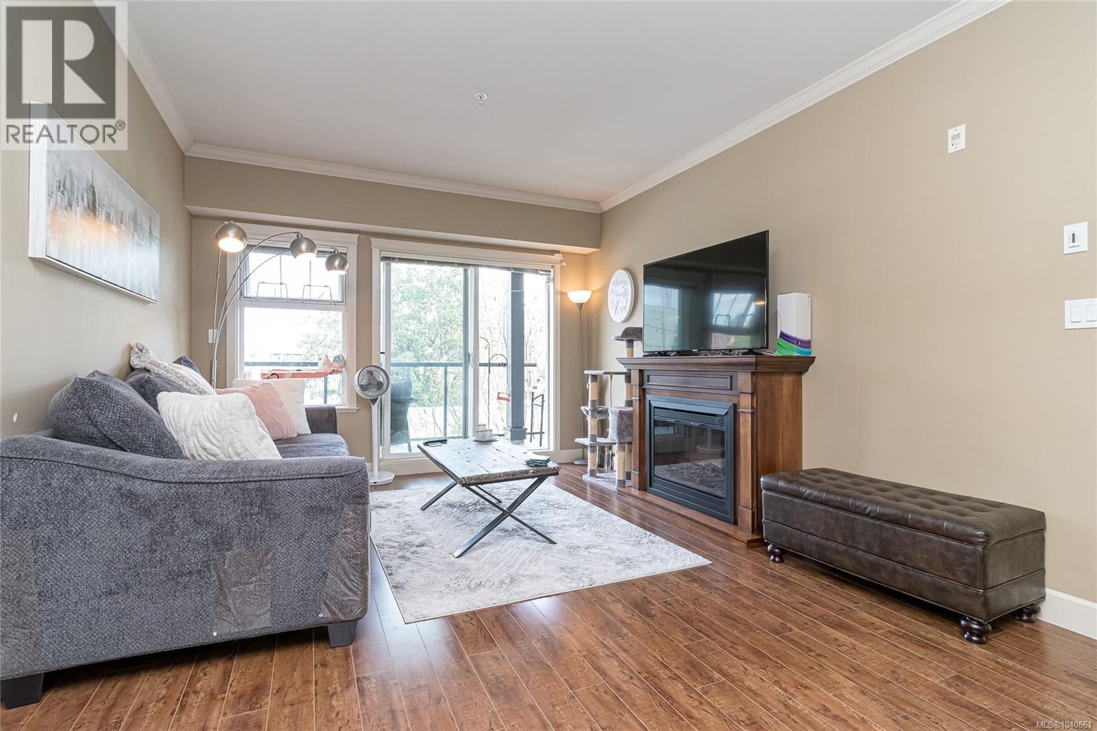#303 2881 Peatt Rd - 8