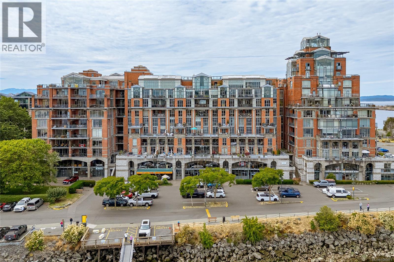 323 21 Dallas Rd, Victoria