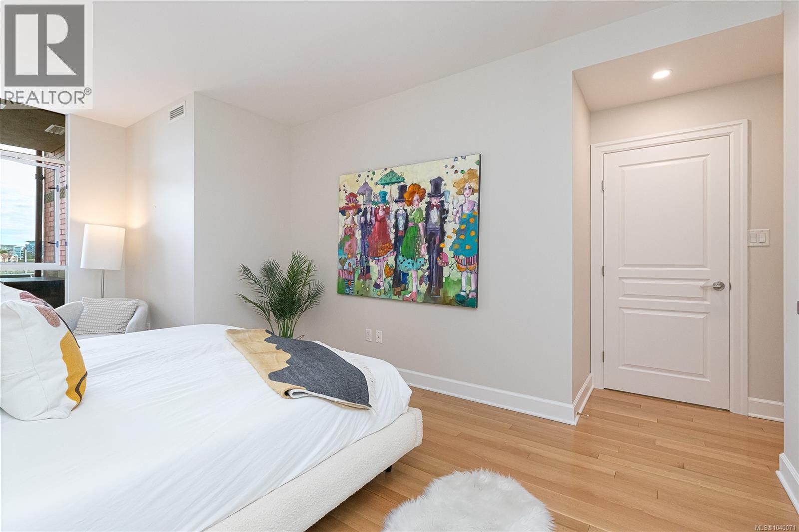 323 21 Dallas Rd, Victoria