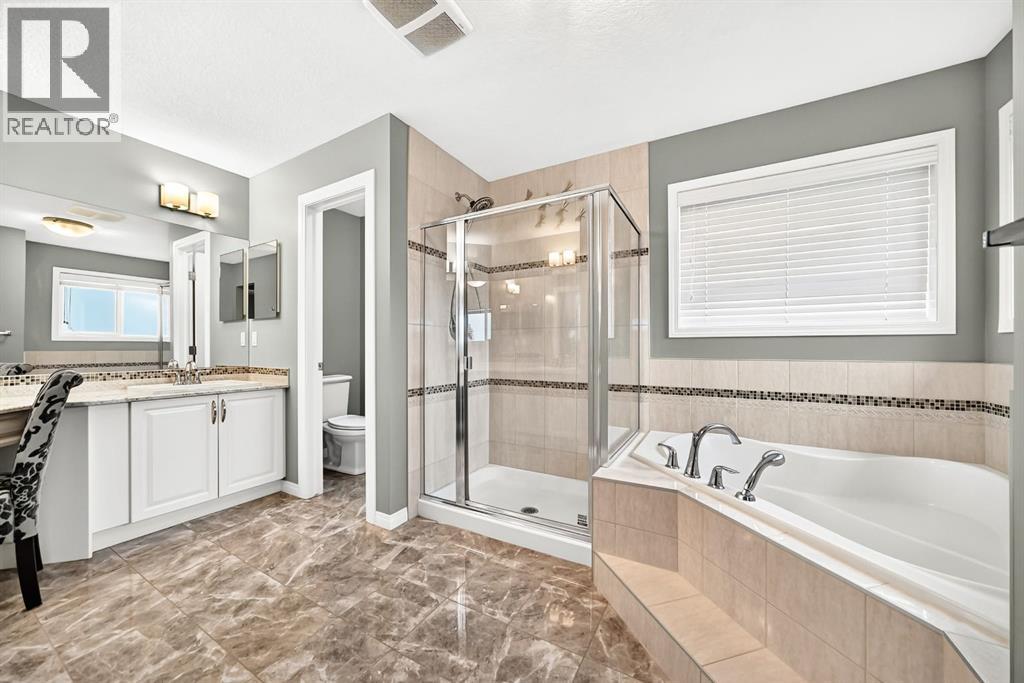 BIG Primary Ensuite Bath