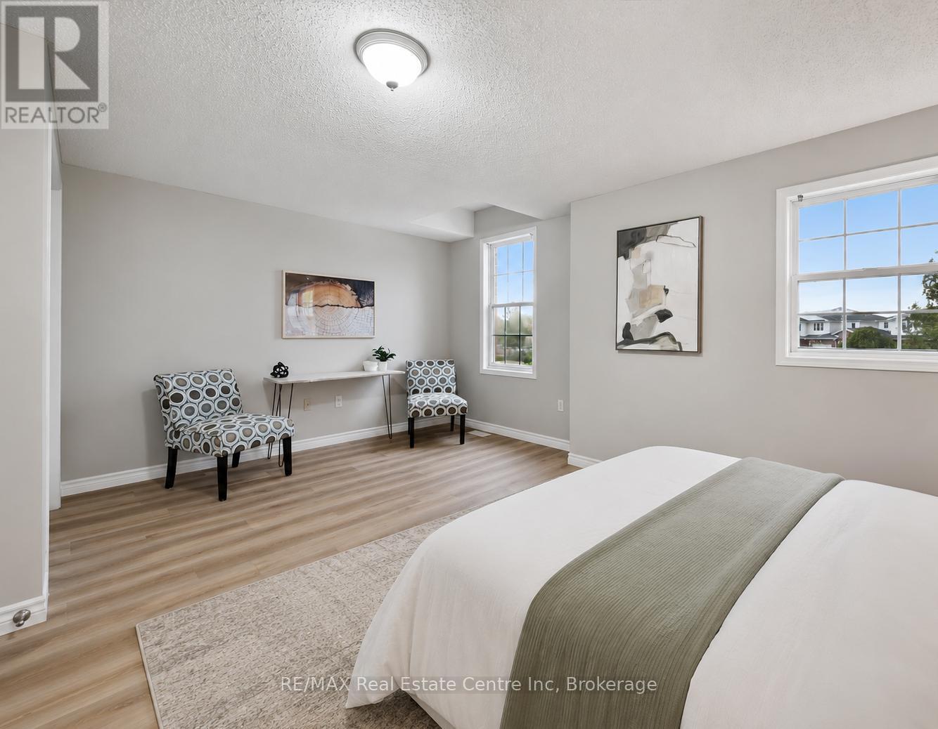 #44 124 GOSLING GARDENS - 9