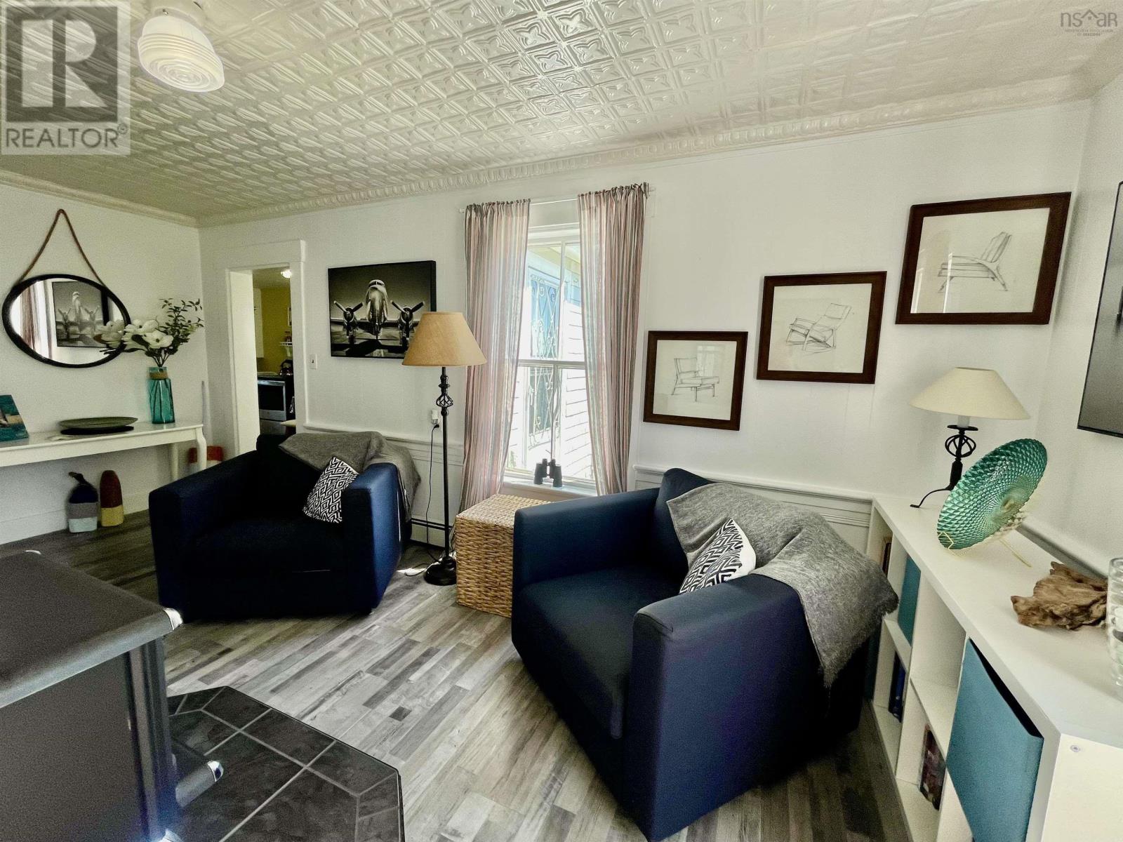 4847 Shore Road - 13