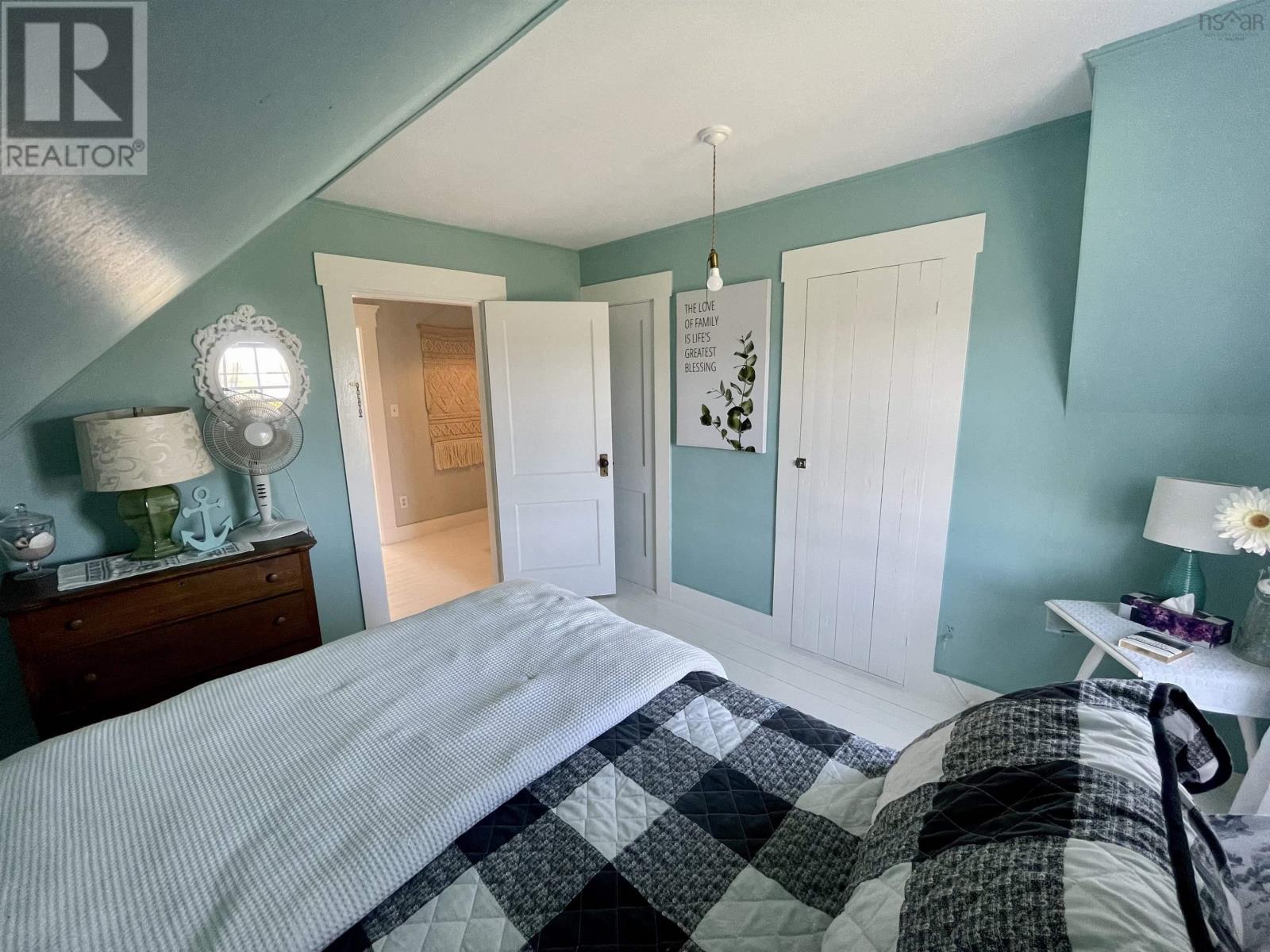 4847 Shore Road - 29