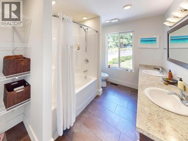 9771 VIEW ROAD - 37