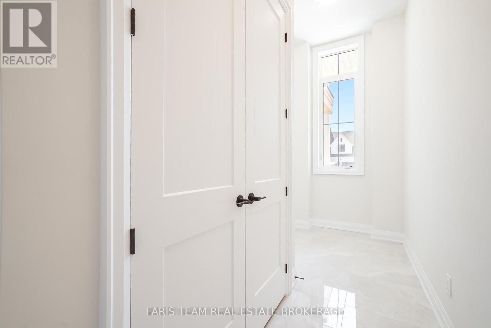 22 ALDWINCKLE AVENUE - 24