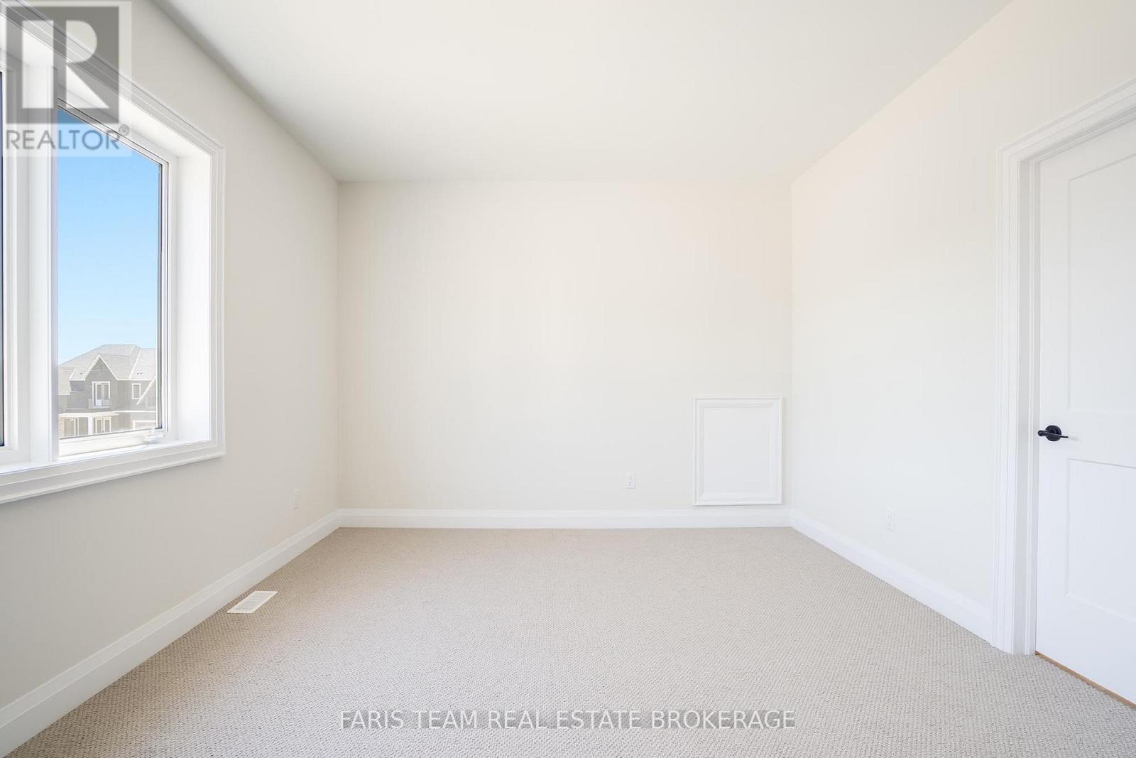 22 ALDWINCKLE AVENUE - 31