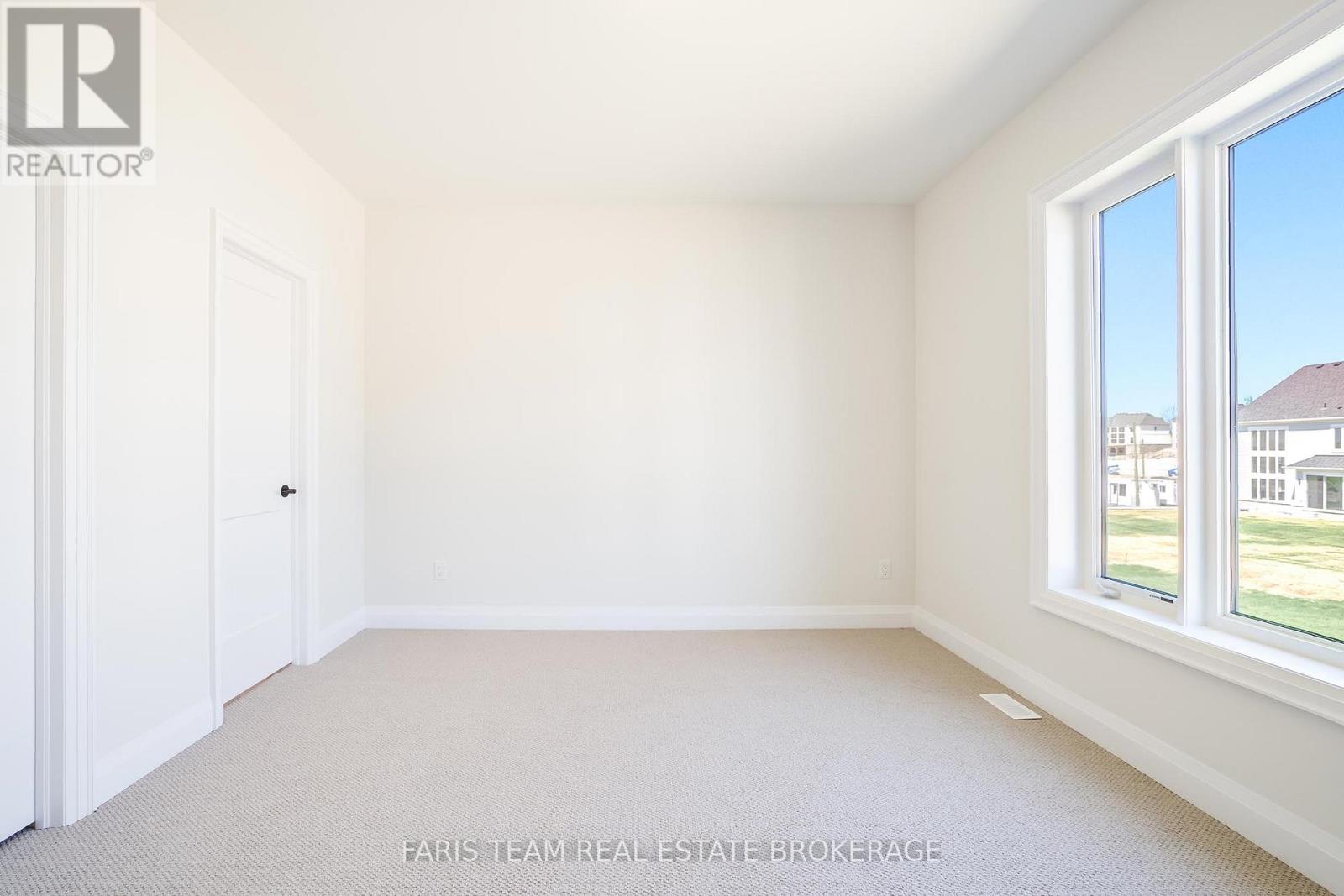 22 ALDWINCKLE AVENUE - 34