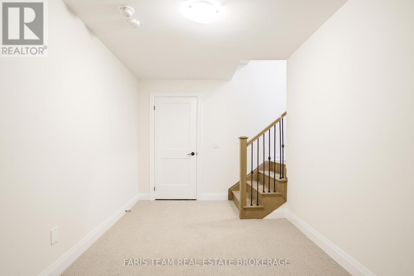 22 ALDWINCKLE AVENUE - 44