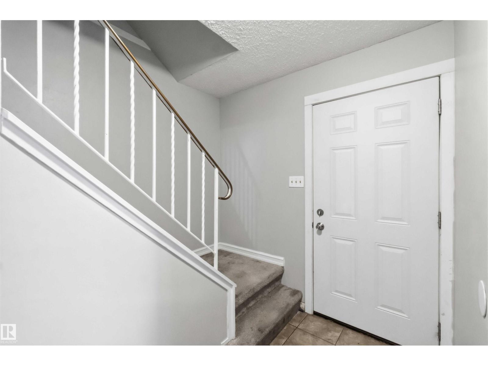 219 Callingwood Tw NW NW - 5