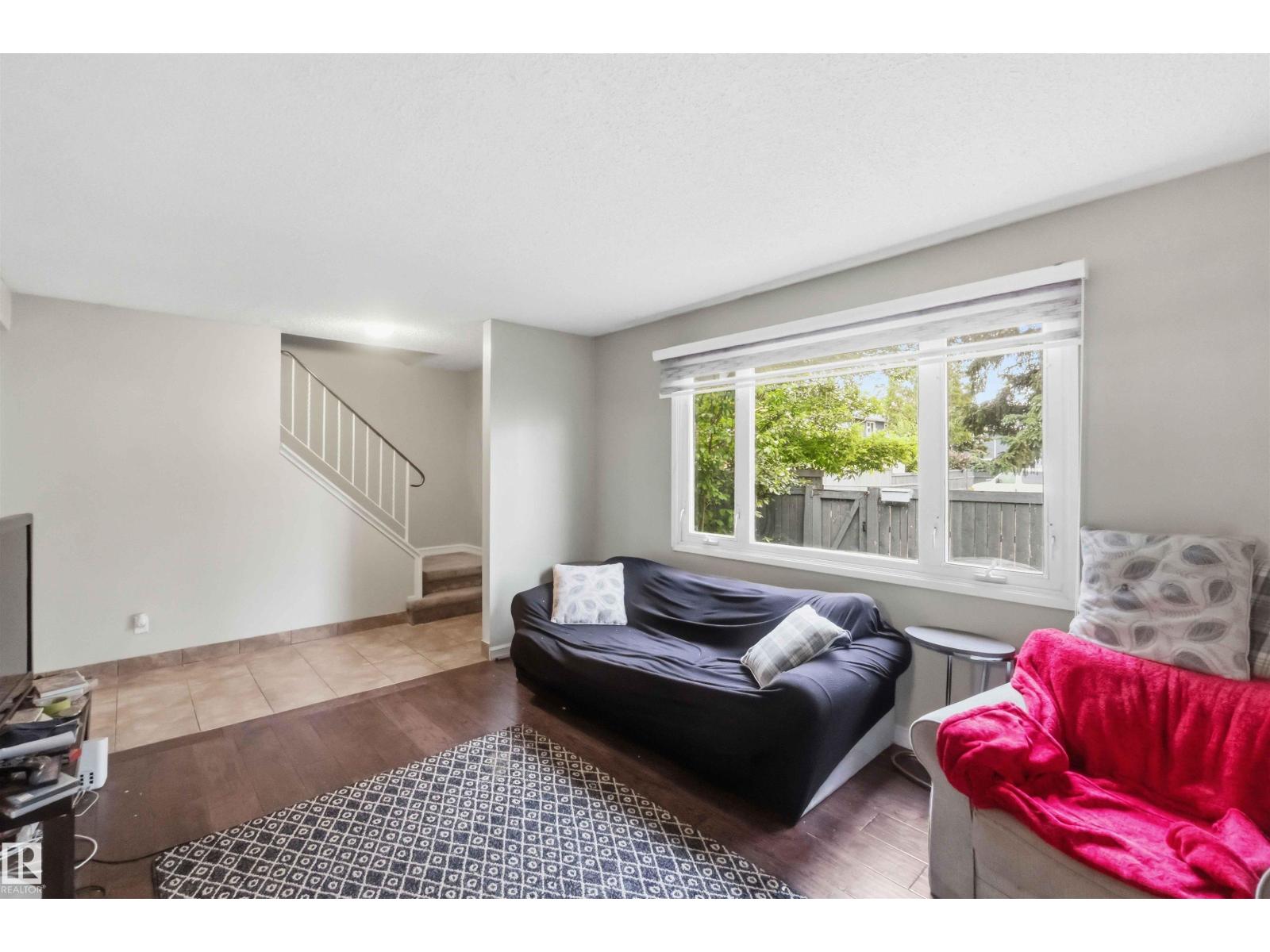 219 Callingwood Tw NW NW - 12