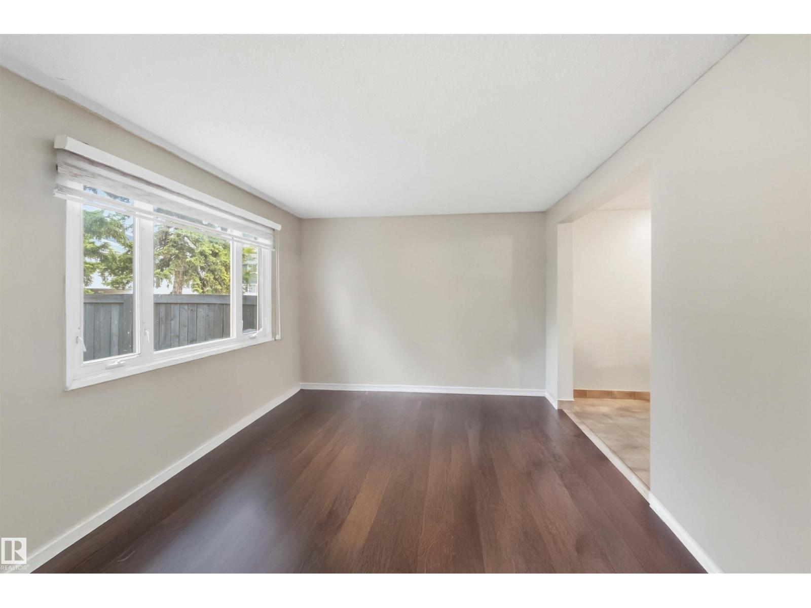 219 Callingwood Tw NW NW - 42