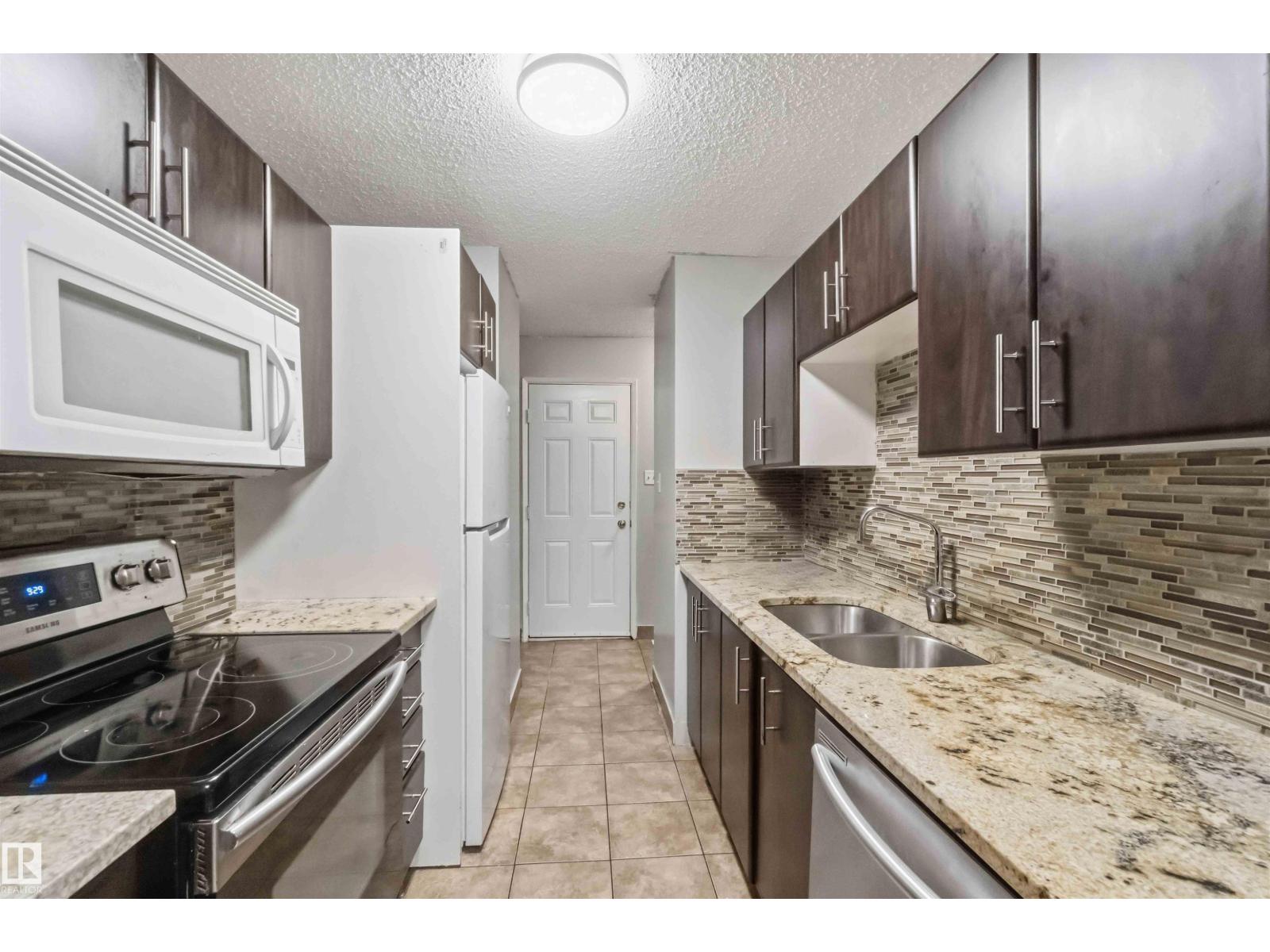 219 Callingwood Tw NW NW - 52